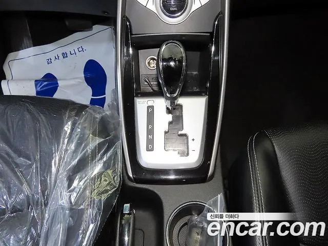 Hyundai Avante 2011 thumb 4