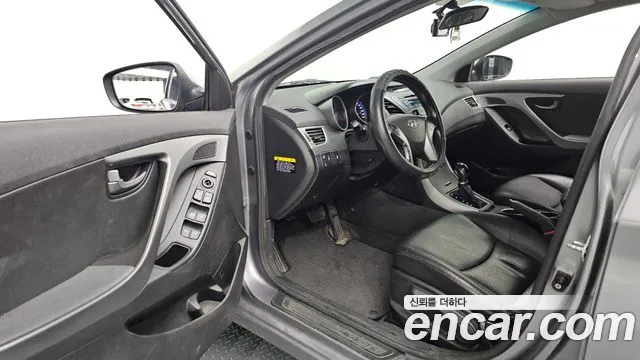 Hyundai Elantra 2014 thumb 2
