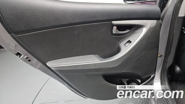 Hyundai Elantra 2014 thumb 3