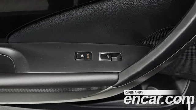 Hyundai Grandeur 2015 thumb 3