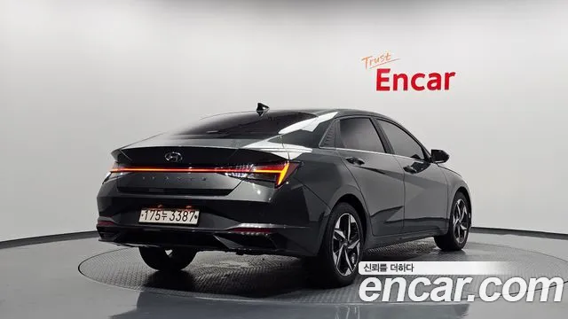 Hyundai Elantra 2020 thumb 2