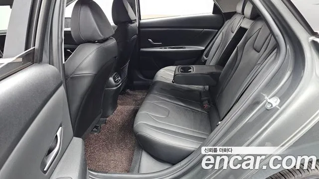 Hyundai Elantra 2020 thumb 6