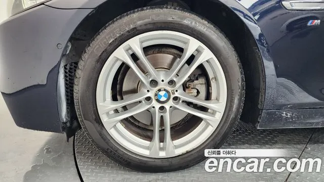 BMW 5 серии 2016 thumb 8