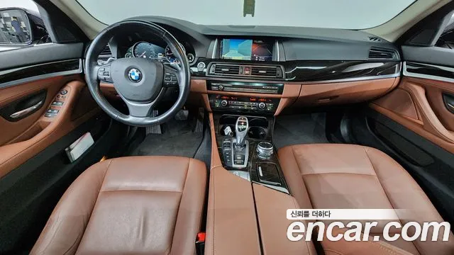 BMW 5 серии 2016 thumb 5