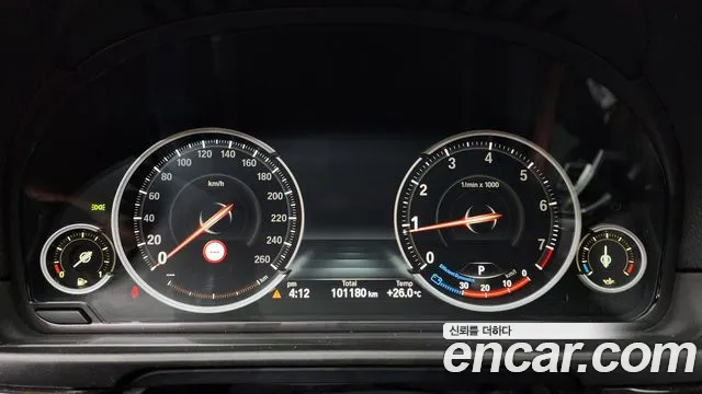 BMW 5 серии 2016 thumb 3
