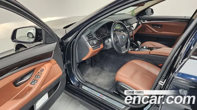 BMW 5 серии 2016 thumb 6