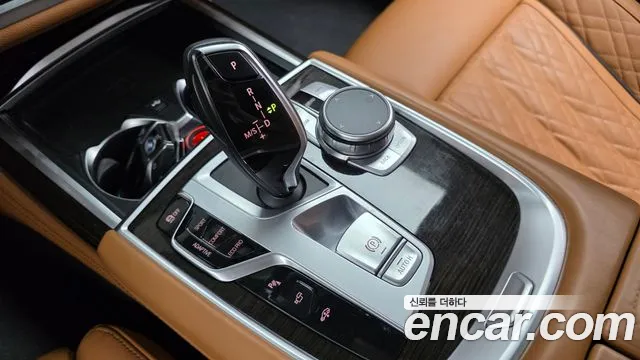 BMW 7 серии 2021 thumb 8