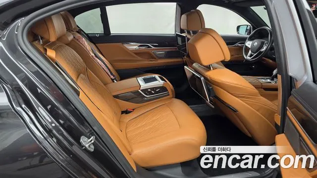 BMW 7 серии 2021 thumb 10