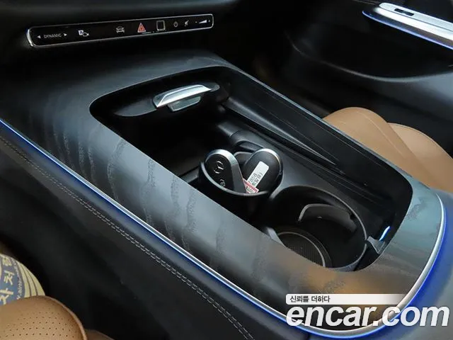 Mercedes-Benz E-Class 2025 thumb 4