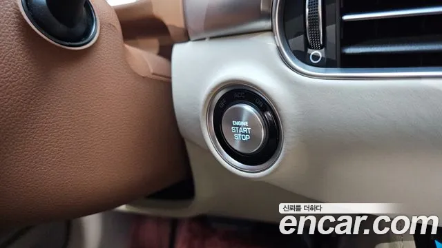 Genesis G90 2020 thumb 4