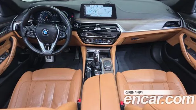 BMW 5 серии 2017 thumb 5