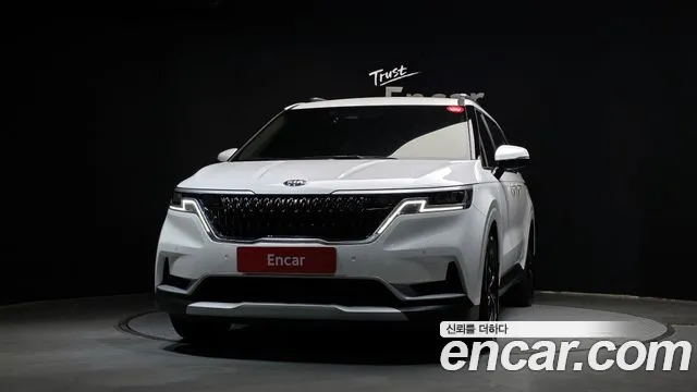 Kia Carnival 2021 thumb 5