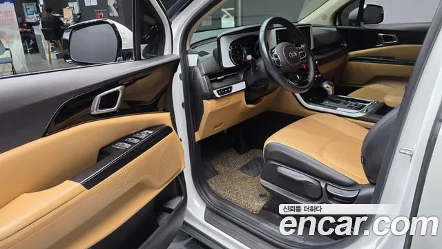 Kia Carnival 2021 thumb 10