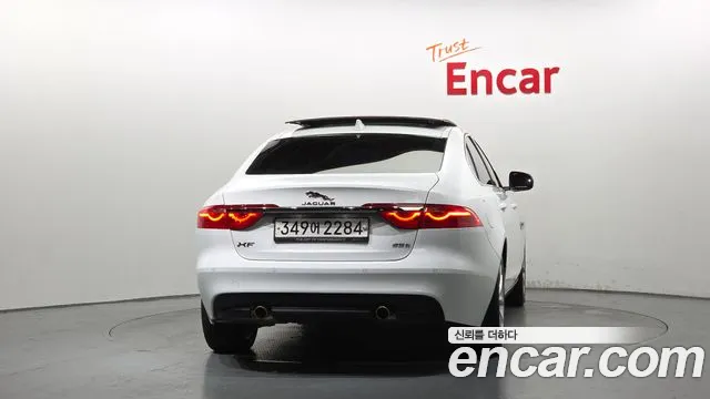Jaguar XF 2019 thumb 7