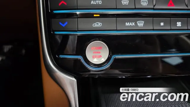 Jaguar XF 2019 thumb 9