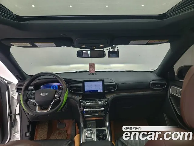 Ford Explorer 2021 thumb 7