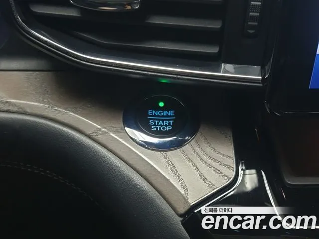 Ford Explorer 2021 thumb 2