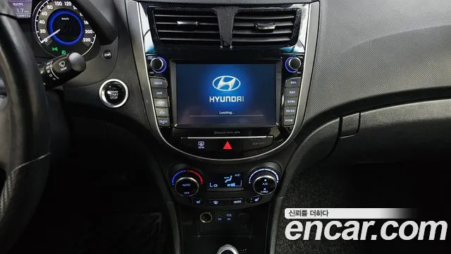 Hyundai Accent 2015 thumb 4