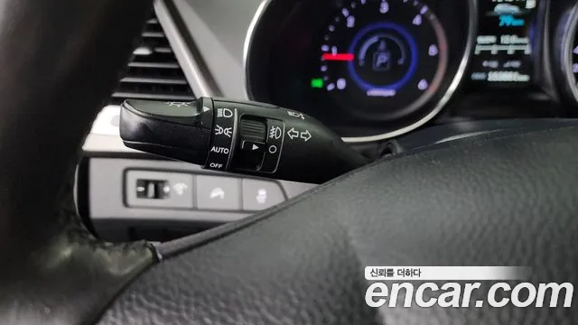 Hyundai DM 2013 thumb 4