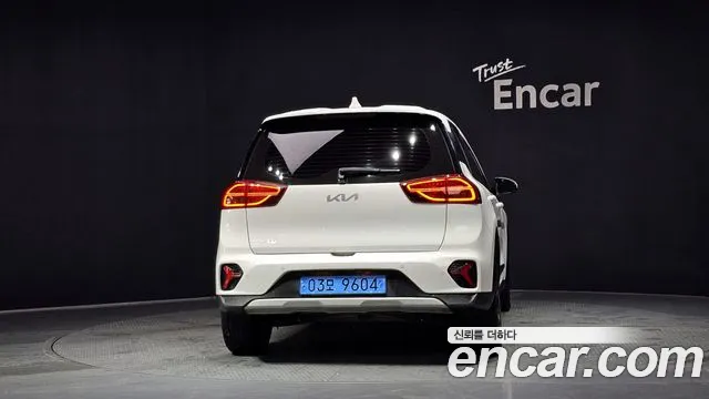 Kia Niro Plus 2022 thumb 2