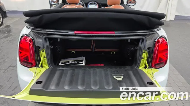 Mini Cooper Convertible 2022 thumb 4
