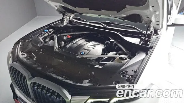 BMW X7 2024 thumb 2