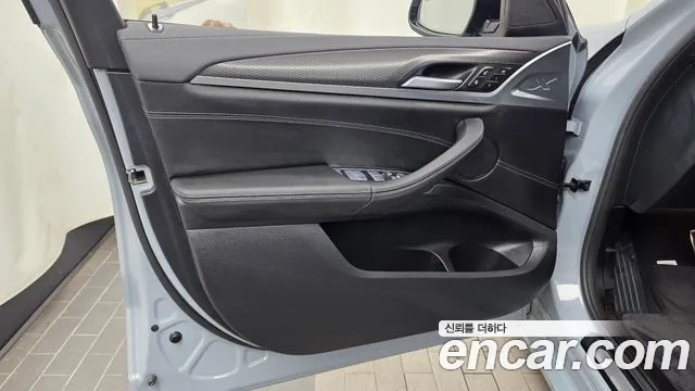 BMW X4 2024 thumb 10