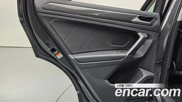Volkswagen Tiguan 2020 thumb 9
