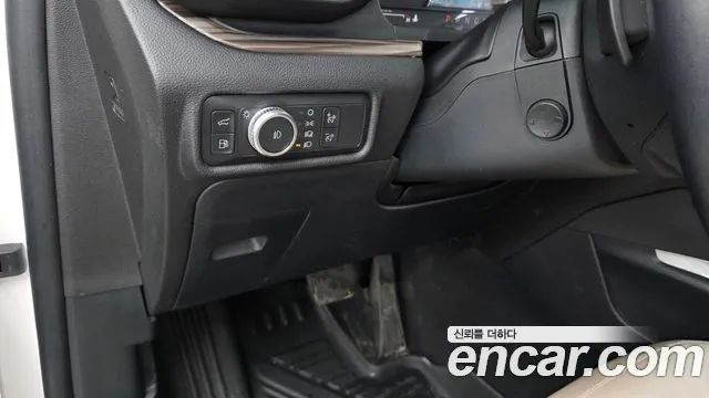 Ford Explorer 2021 thumb 9