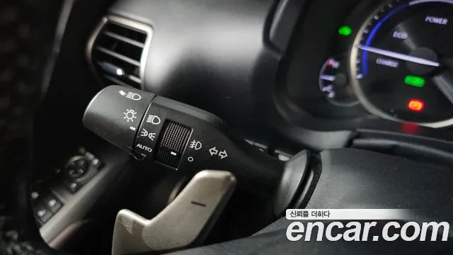 Lexus NX 2017 thumb 9