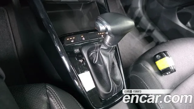 Kia Stonic 2018 thumb 10