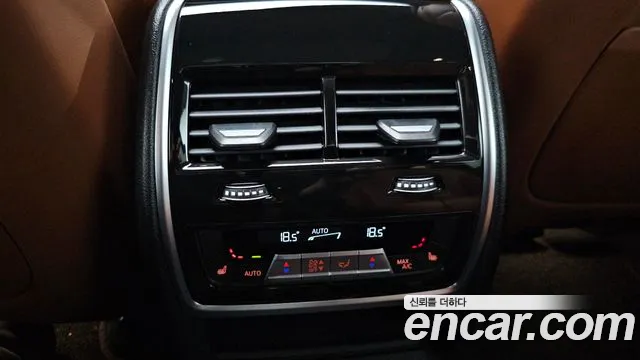 BMW X7 2024 thumb 2