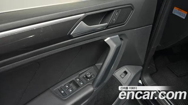 Volkswagen Tiguan 2019 thumb 7