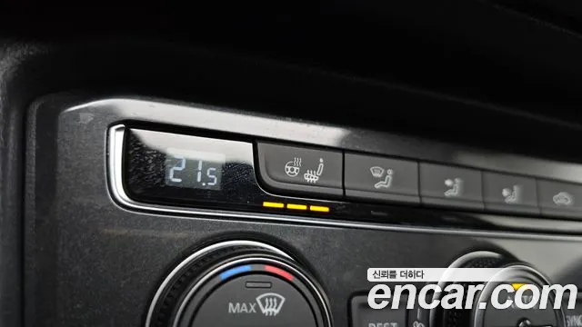 Volkswagen Tiguan 2019 thumb 2