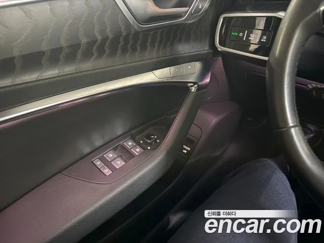 Audi A6 2021 thumb 3