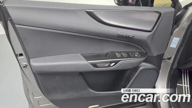Lexus NX 450h+ 2024 thumb 3