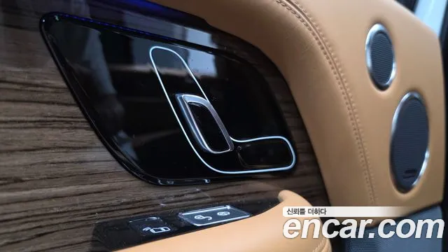 Land Rover Range Rover 2019 thumb 10