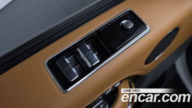 Land Rover Range Rover 2019 thumb 7