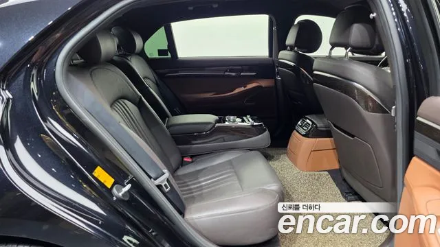 Genesis G90 2020 thumb 2