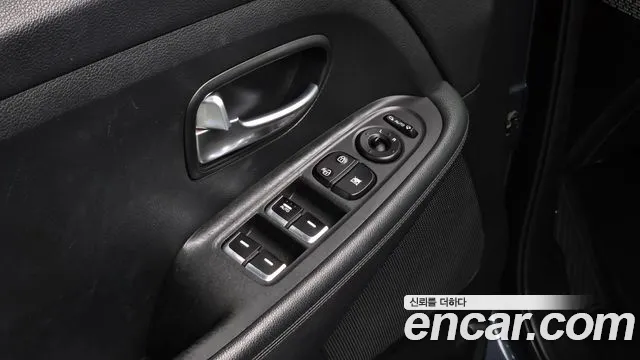 Kia Carens 2013 thumb 5