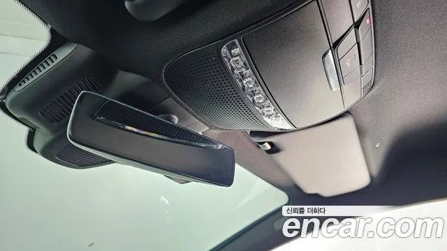 Mercedes-Benz AMG GT 2020 thumb 12