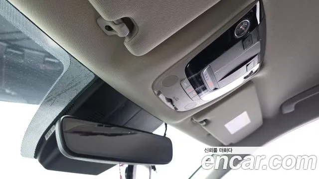 Kia Hybrid 2020 thumb 4