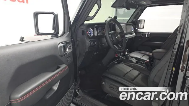 Jeep Wrangler 2025 thumb 11