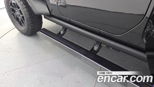 Jeep Wrangler 2025 thumb 8