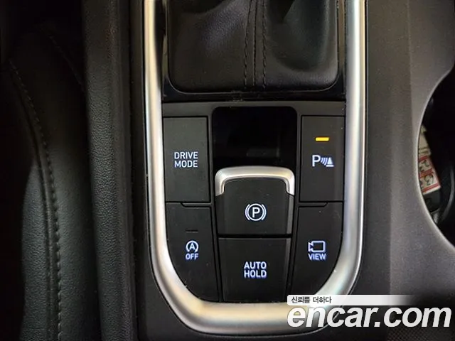 Hyundai Santa Fe 2018 thumb 9
