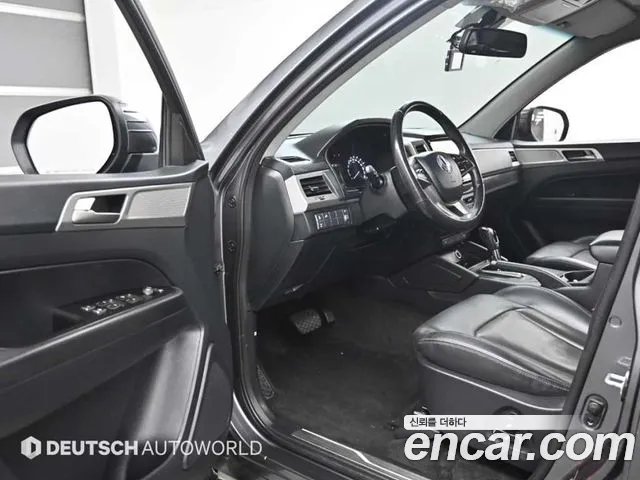 KGM Rexton 2018 thumb 10