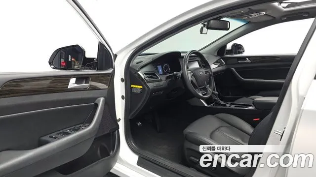 Hyundai Sonata 2016 thumb 9