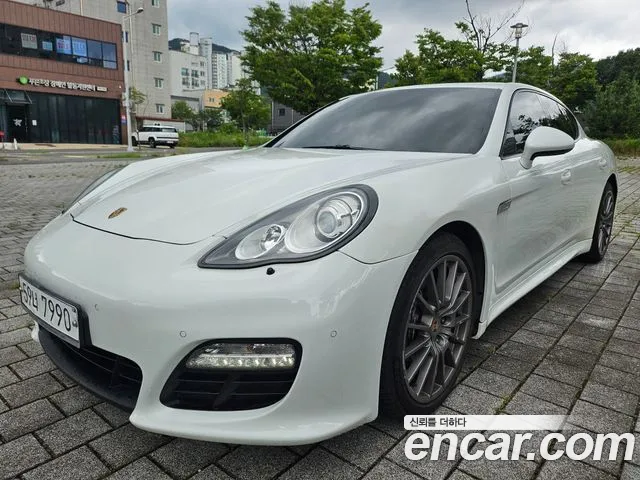 Porsche Panamera 2013 thumb 12
