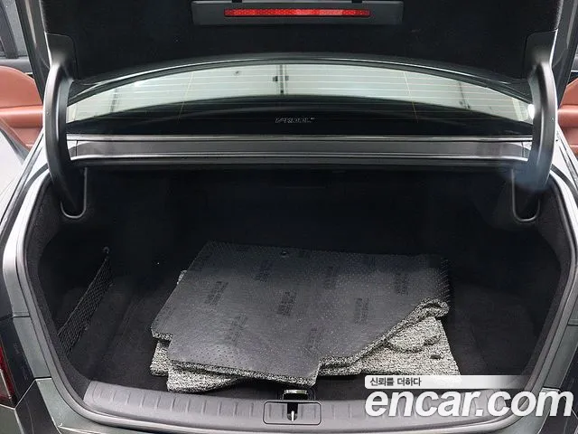 Genesis G90 2022 thumb 7