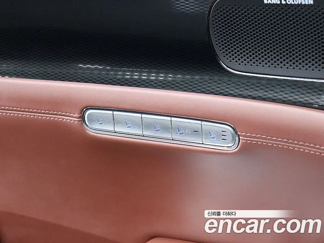 Genesis G90 2022 thumb 4